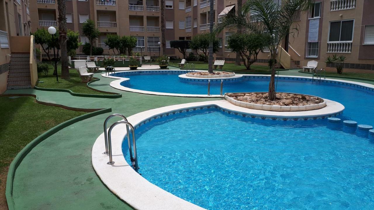 Jose Hurtado Apartamento Торевиеха Екстериор снимка